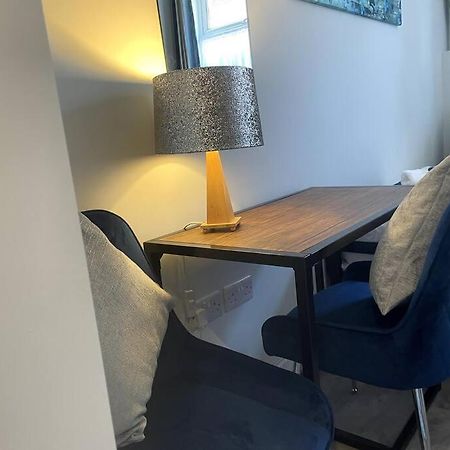 The Snug - City Centre Studio Йорк Екстериор снимка